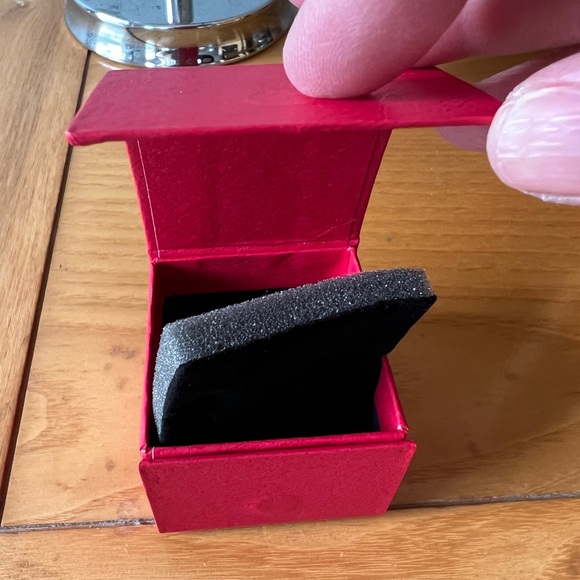 Red Gift Box - Picture 3 of 3